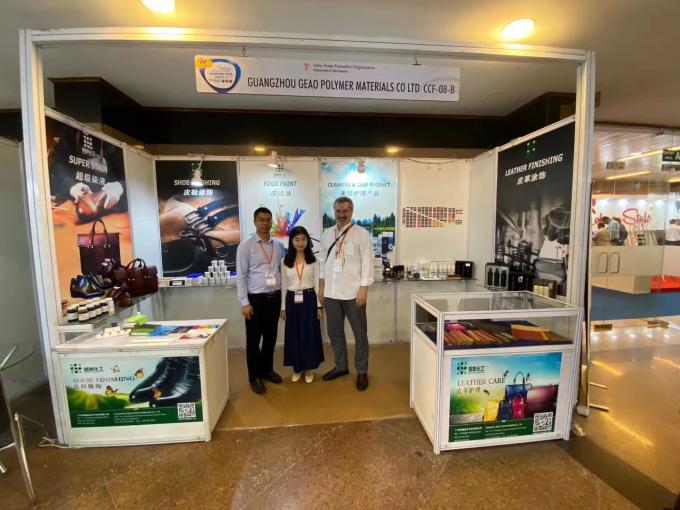 Gráfico de PSAF livre Repelente de água Impermeável para tecidos Couro Protector de móveis Cuidados de móveis Spray impermeável 30